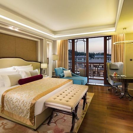 Grand Bay Hotel Beijing Jinpoluo Exterior photo